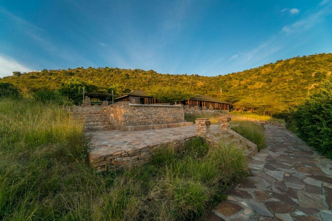 סרנגטי Taasa Lodge מראה חיצוני תמונה