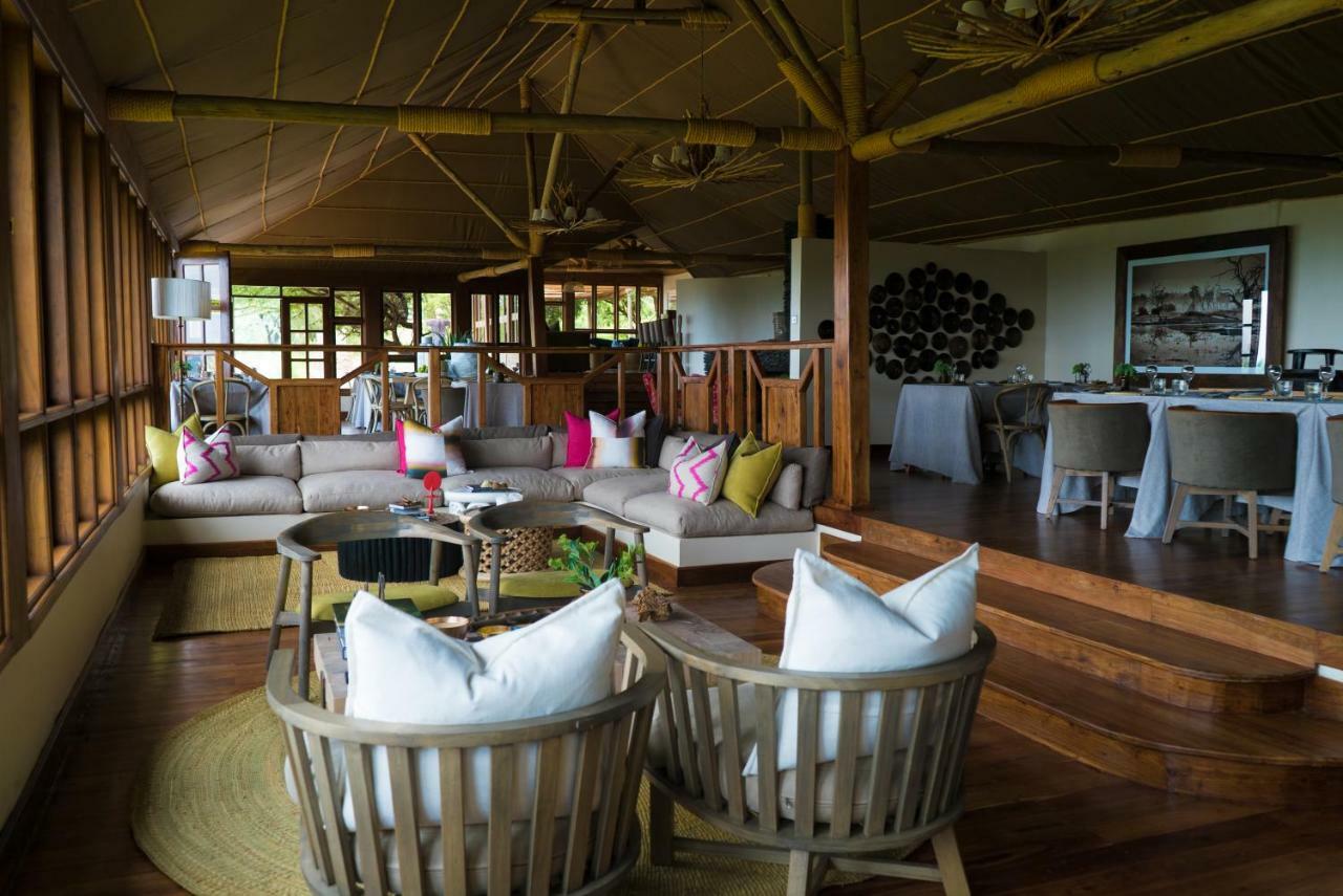 סרנגטי Taasa Lodge מראה חיצוני תמונה